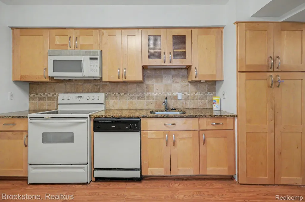 7440 Azalea Court West Bloomfield Charter Township MI 48322