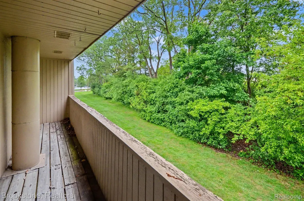 7440 Azalea Court West Bloomfield Charter Township MI 48322