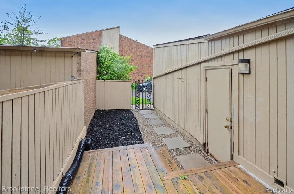 7440 Azalea Court West Bloomfield Charter Township MI 48322