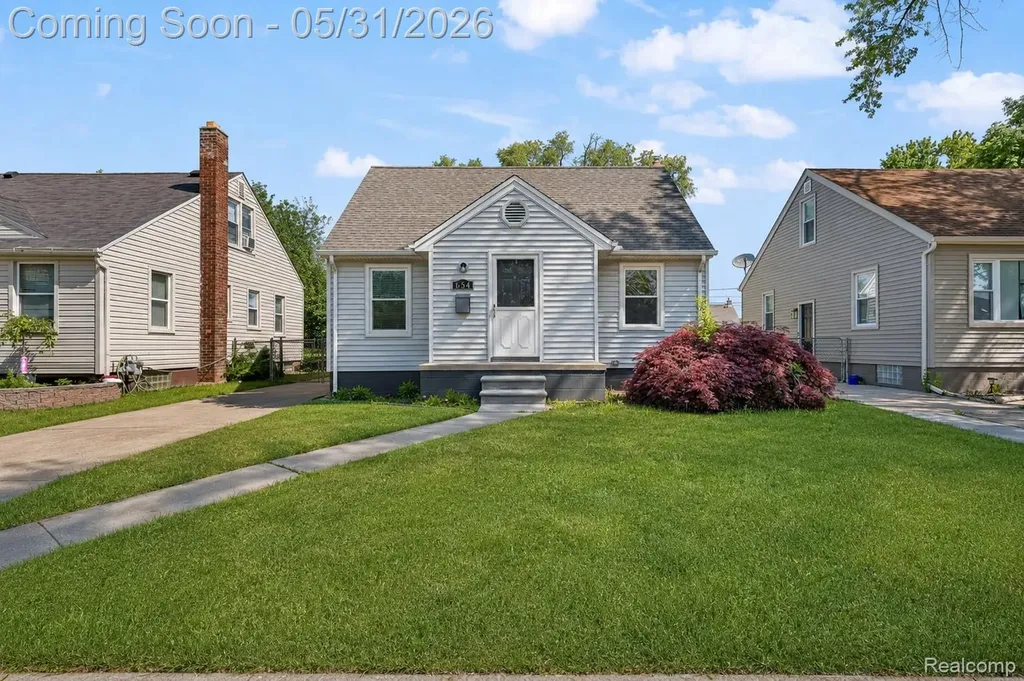 654 Ford Boulevard Lincoln Park City MI 48146