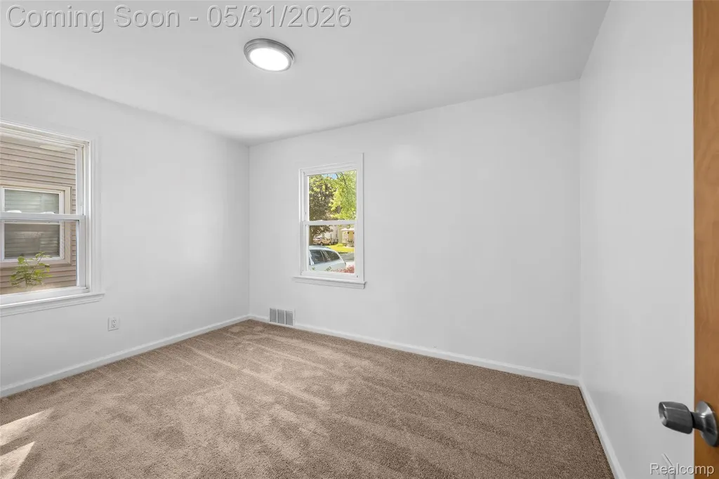654 Ford Boulevard Lincoln Park City MI 48146