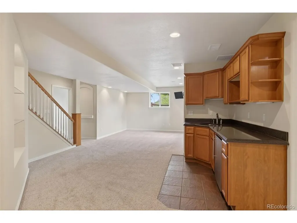 654 Ford Boulevard Lincoln Park City MI 48146