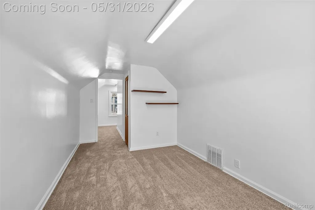 654 Ford Boulevard Lincoln Park City MI 48146