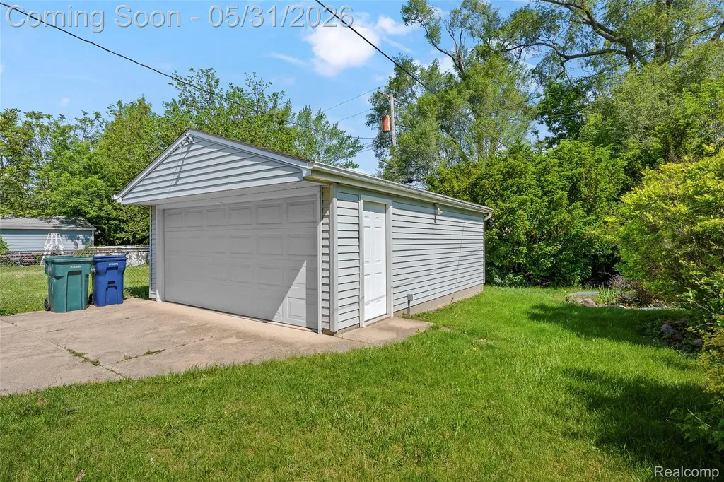 654 Ford Boulevard Lincoln Park City MI 48146