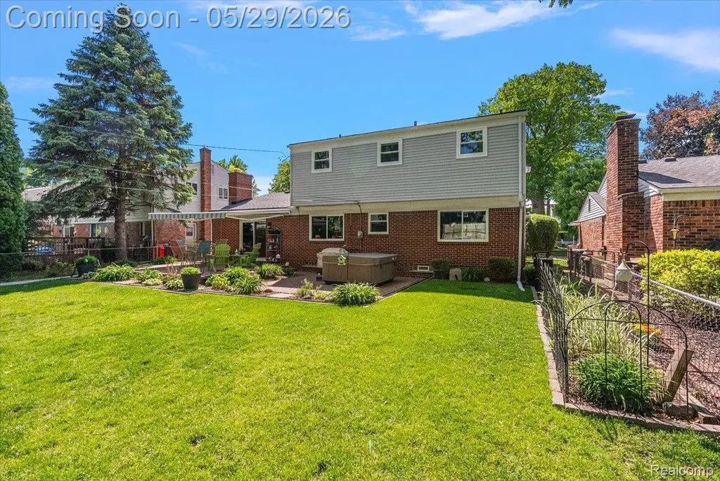 14250 Cranston Street Livonia City MI 48154