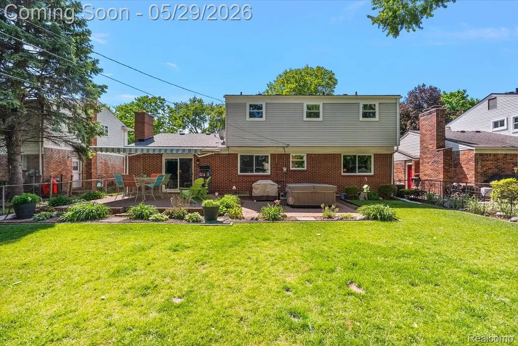 14250 Cranston Street Livonia City MI 48154