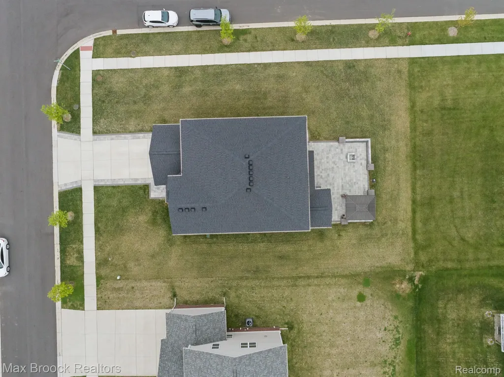 2610 Ironton Drive Commerce Charter Township MI 48382