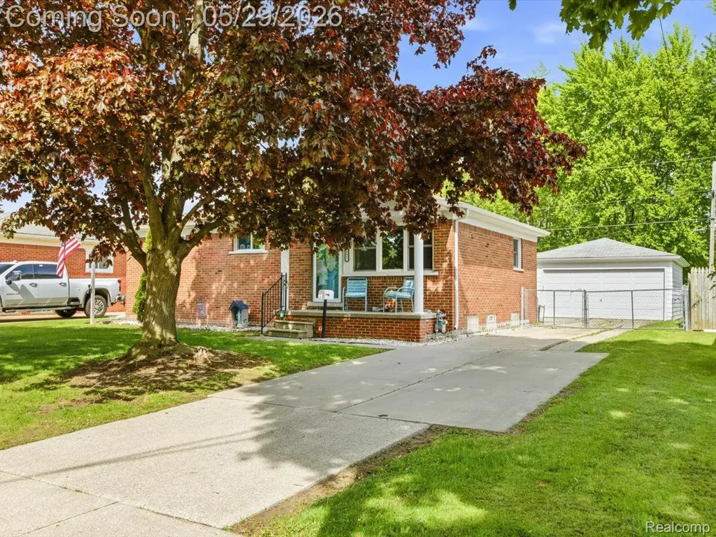 651 Carolina Avenue Marysville City MI 48040