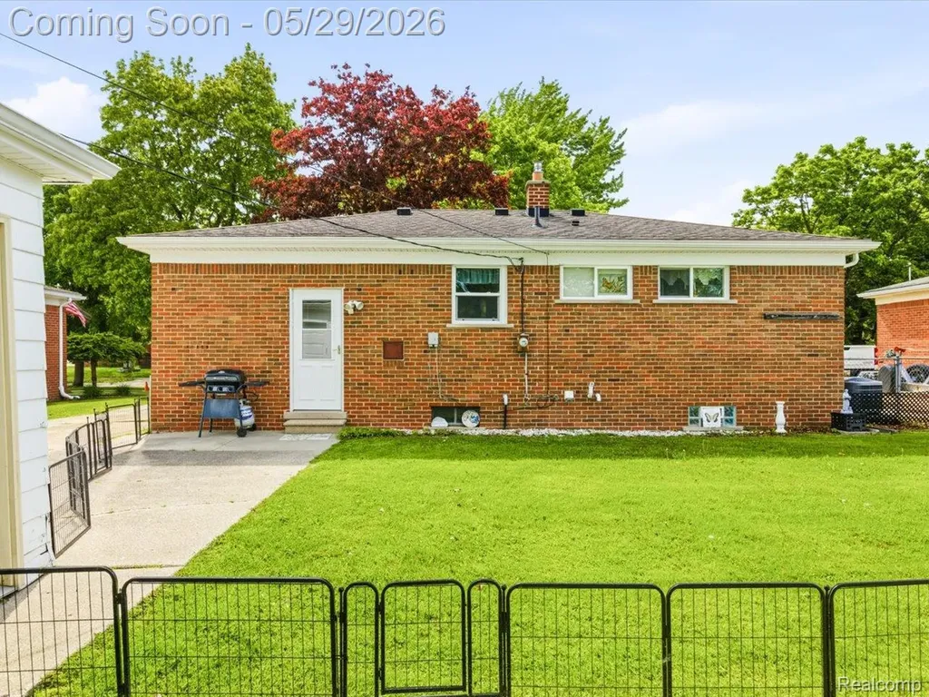 651 Carolina Avenue Marysville City MI 48040