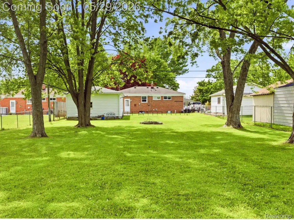 651 Carolina Avenue Marysville City MI 48040