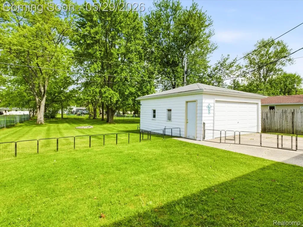 651 Carolina Avenue Marysville City MI 48040