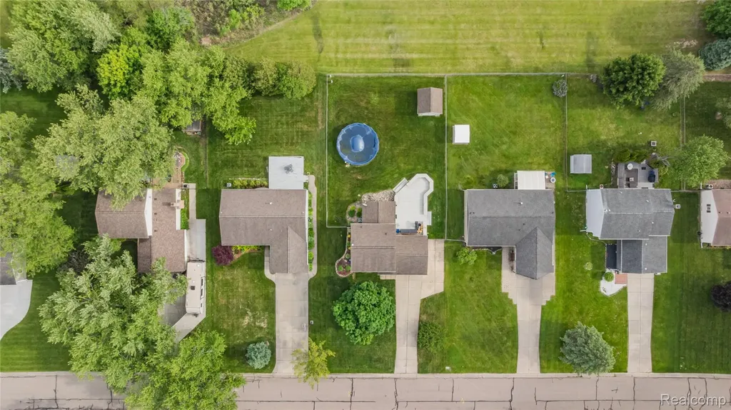 3553 Loon Lake Road Wixom City MI 48393