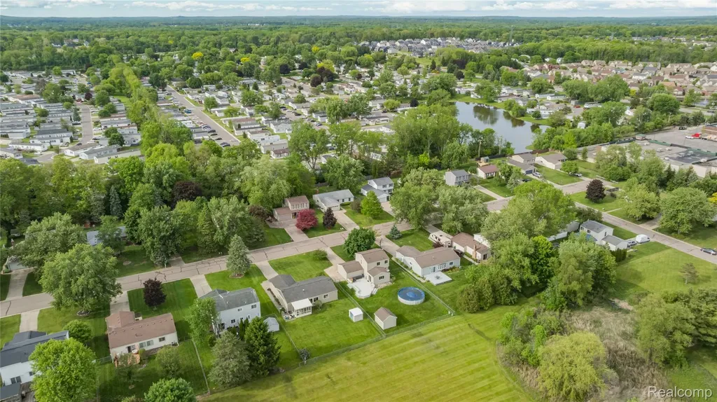 3553 Loon Lake Road Wixom City MI 48393