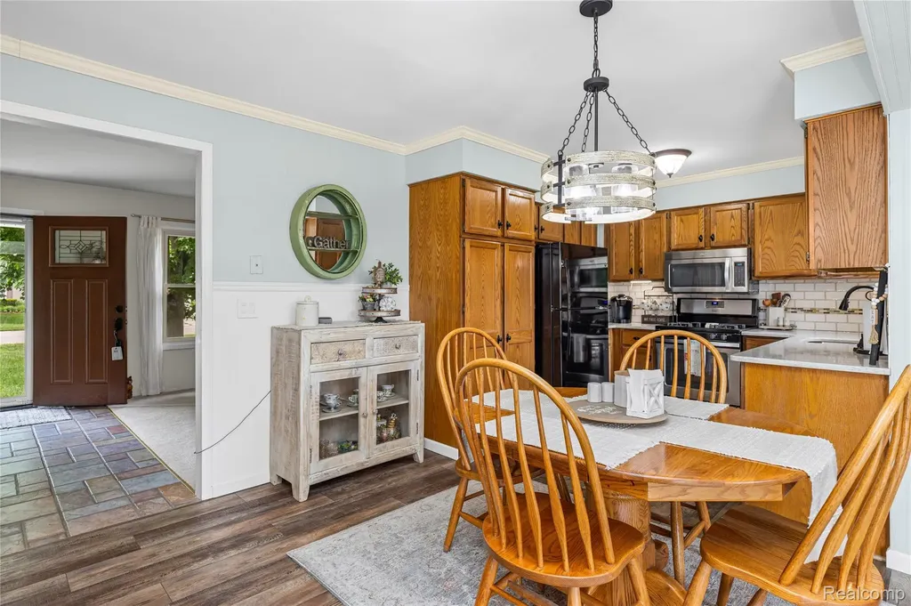 3553 Loon Lake Road Wixom City MI 48393