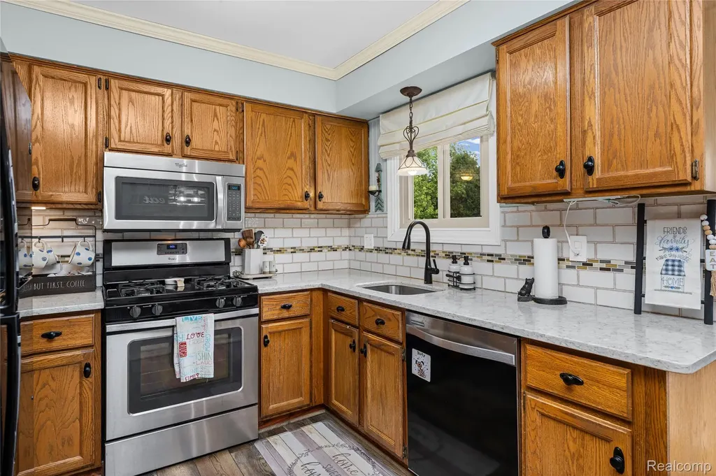 3553 Loon Lake Road Wixom City MI 48393