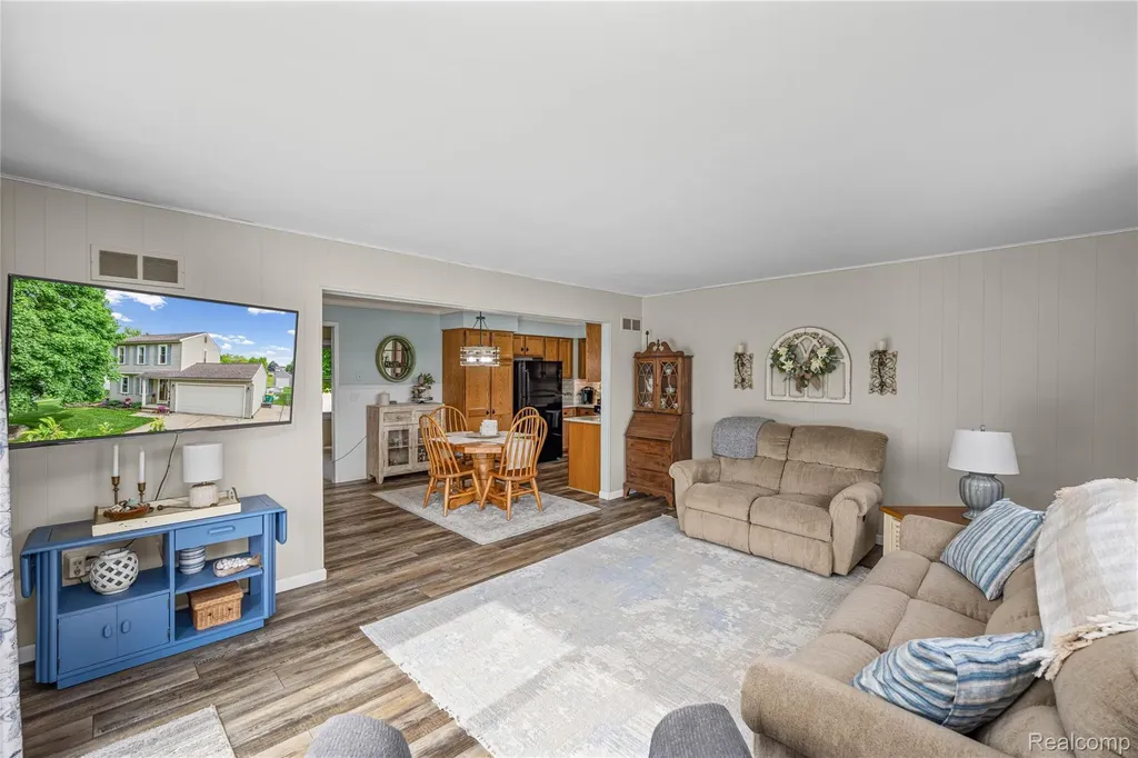 3553 Loon Lake Road Wixom City MI 48393