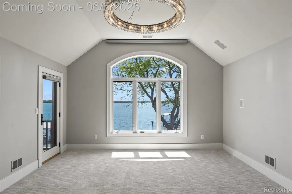 28195 Elba Drive Grosse Ile Township MI 48138