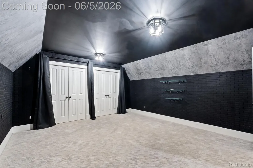 28195 Elba Drive Grosse Ile Township MI 48138