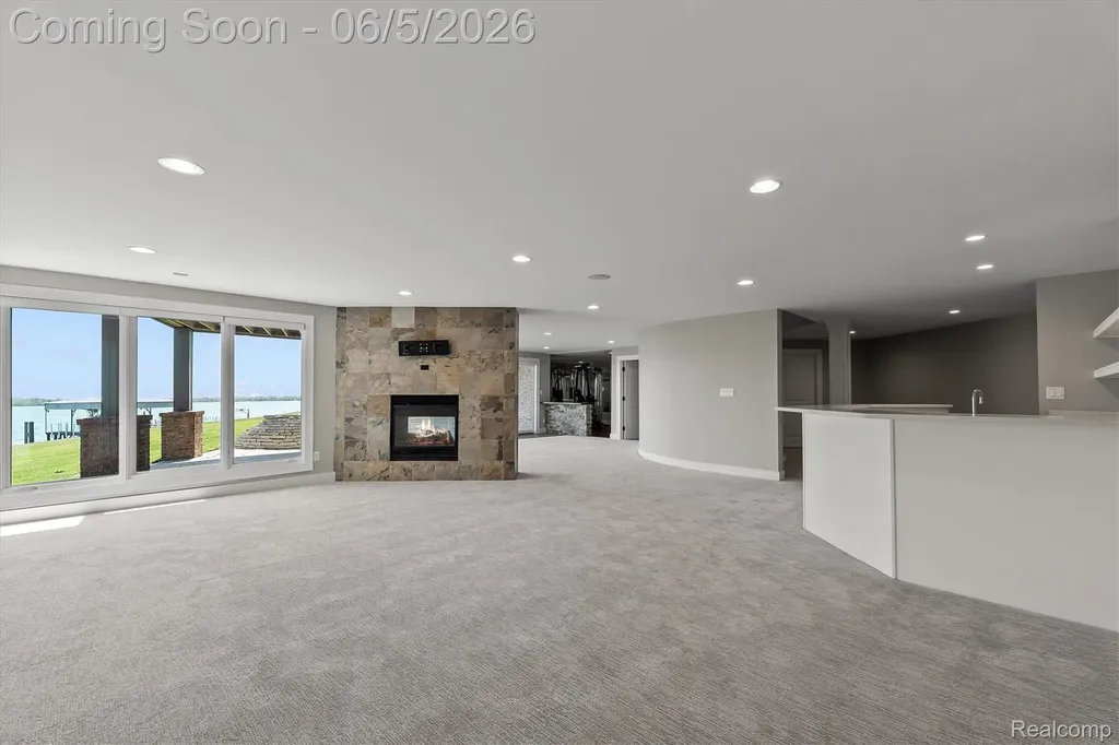 28195 Elba Drive Grosse Ile Township MI 48138