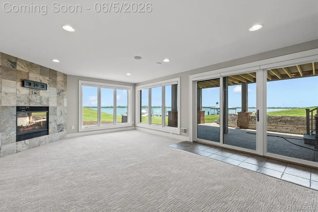 28195 Elba Drive Grosse Ile Township MI 48138
