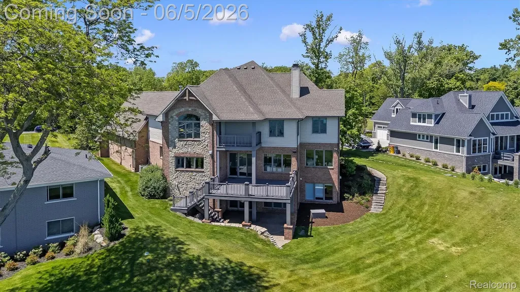 28195 Elba Drive Grosse Ile Township MI 48138