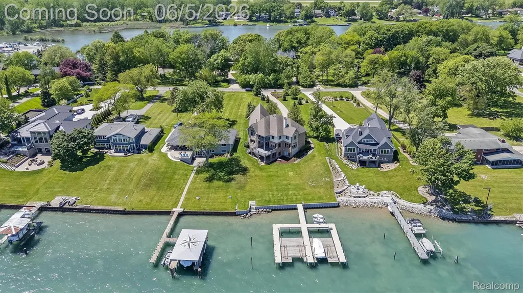 28195 Elba Drive Grosse Ile Township MI 48138