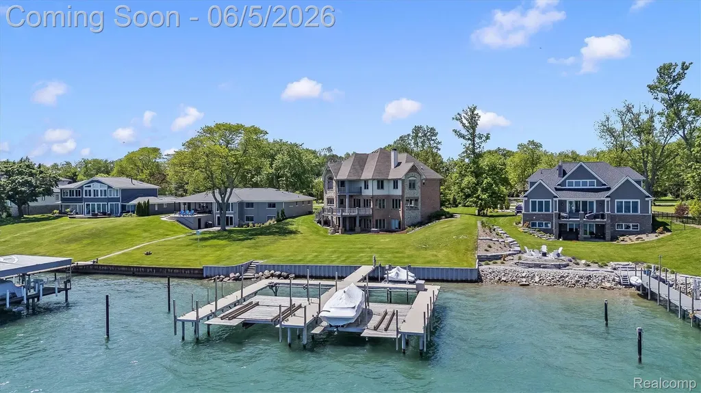 28195 Elba Drive Grosse Ile Township MI 48138