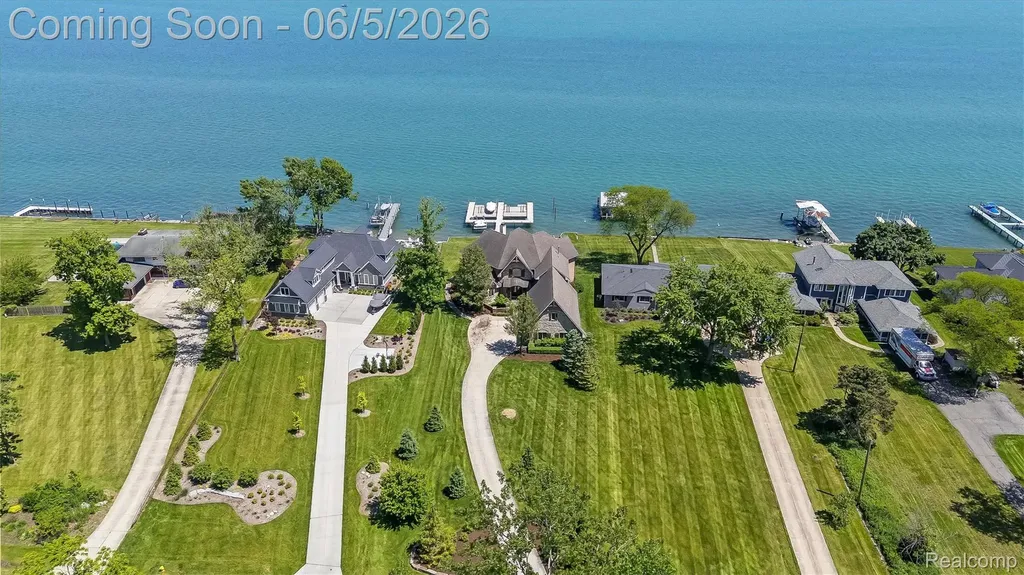 28195 Elba Drive Grosse Ile Township MI 48138