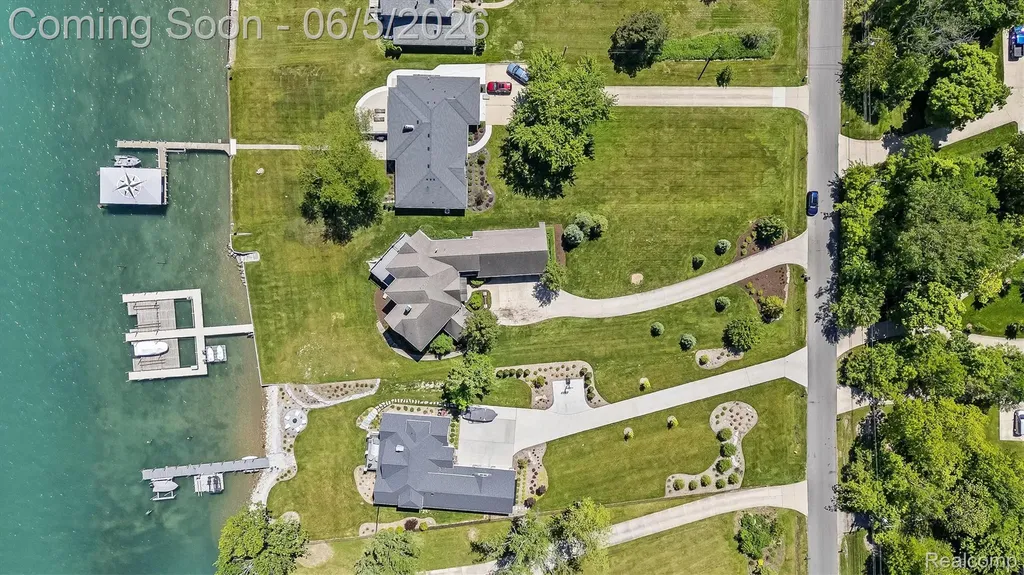 28195 Elba Drive Grosse Ile Township MI 48138