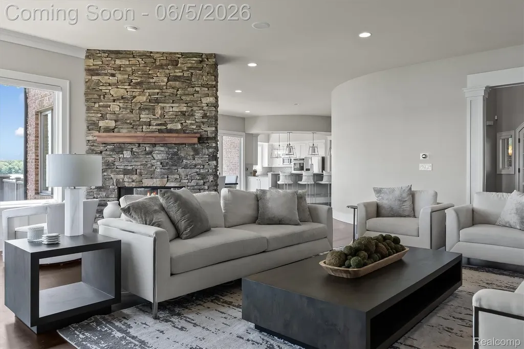 28195 Elba Drive Grosse Ile Township MI 48138