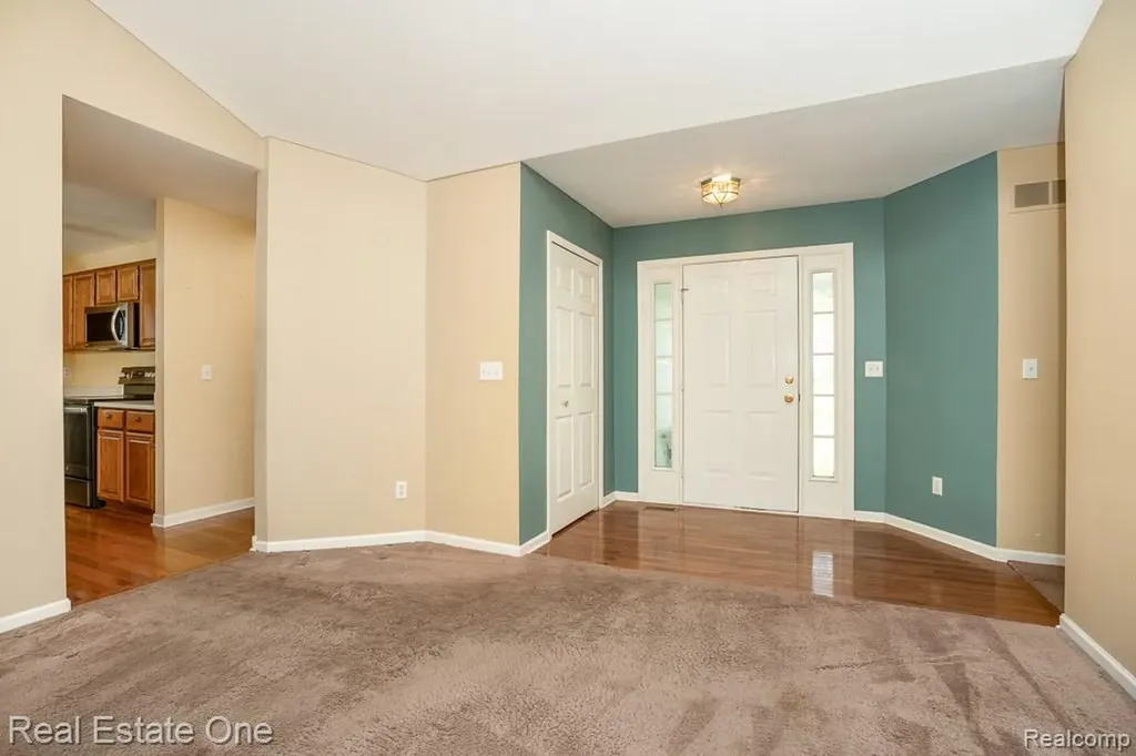 1081 Clearview Drive Oxford Charter Township MI 48371