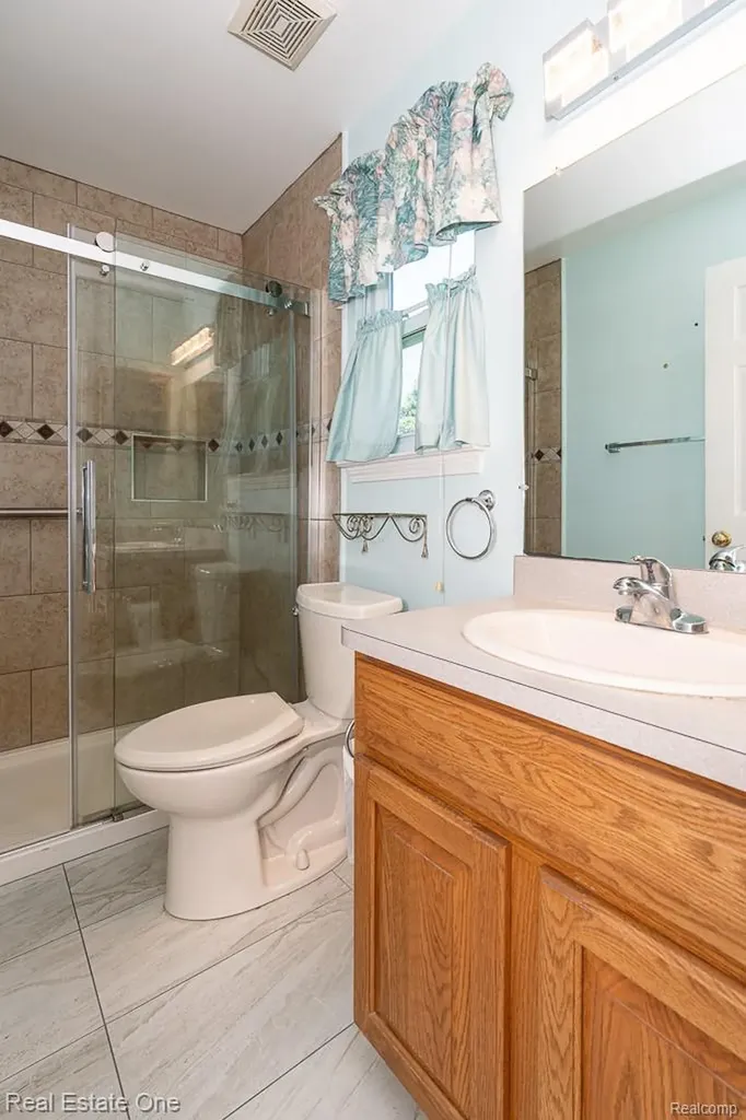 1081 Clearview Drive Oxford Charter Township MI 48371