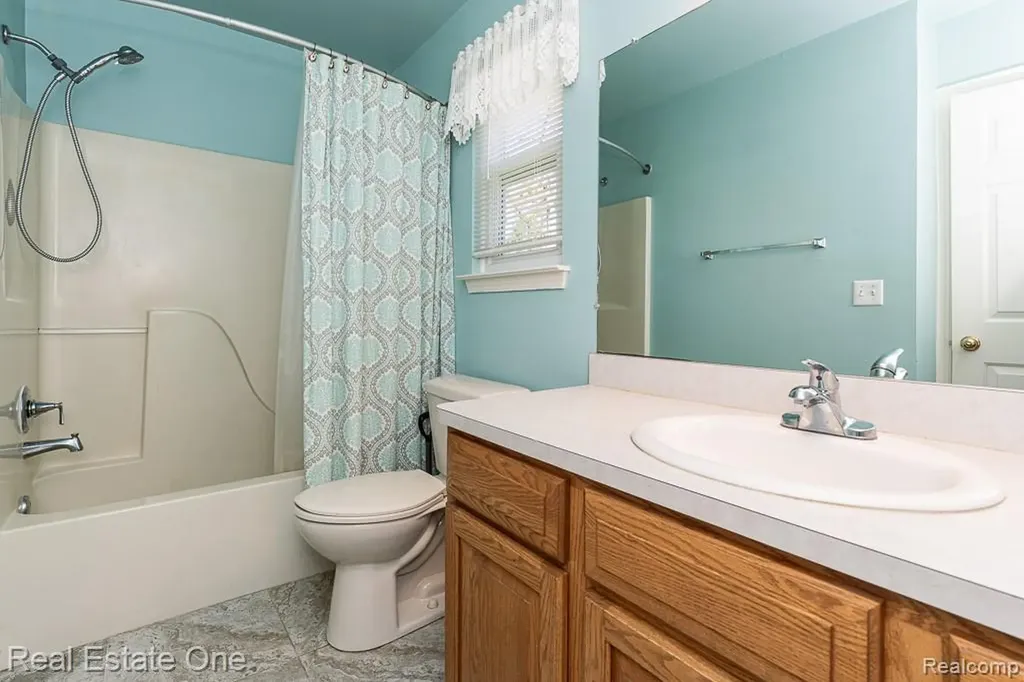 1081 Clearview Drive Oxford Charter Township MI 48371