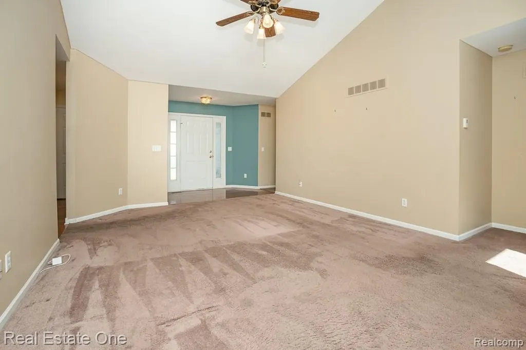 1081 Clearview Drive Oxford Charter Township MI 48371