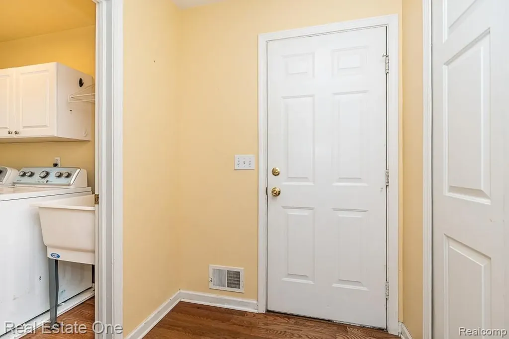 1081 Clearview Drive Oxford Charter Township MI 48371