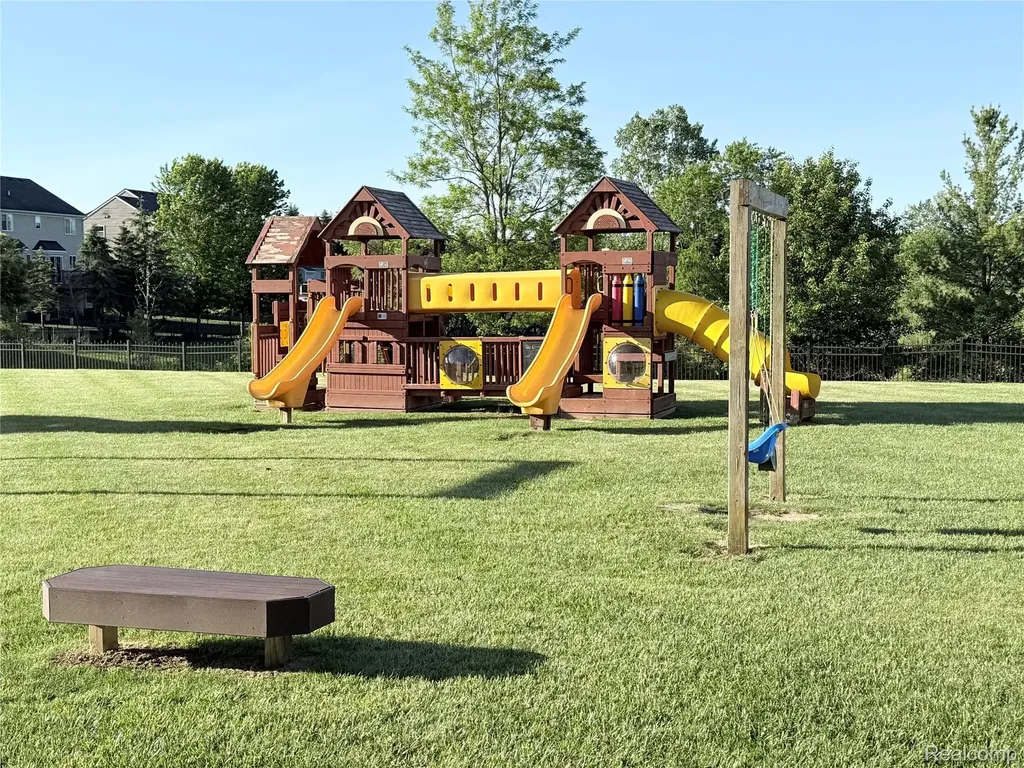 4076 Ash Tree Lane Oceola Township MI 48843