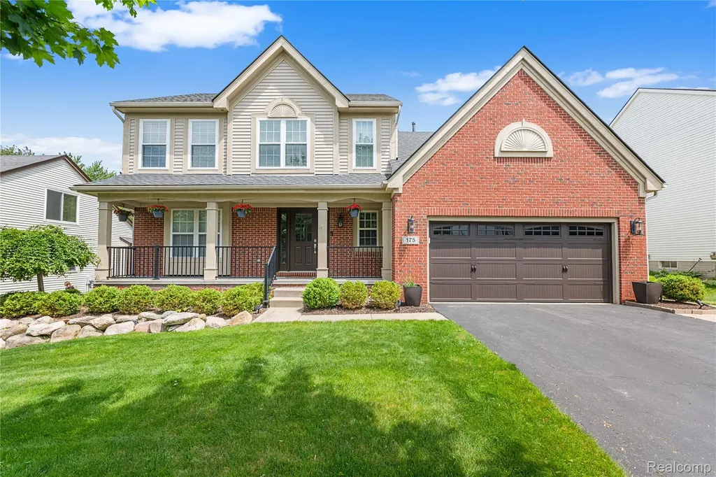 175 Franklin Lake Circle Oxford Charter Township MI 48371