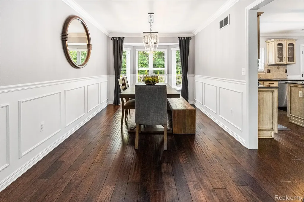 175 Franklin Lake Circle Oxford Charter Township MI 48371