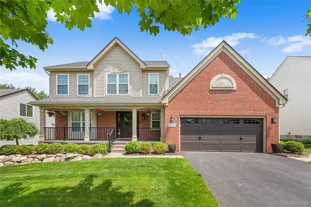 175 Franklin Lake Circle Oxford Charter Township MI 48371