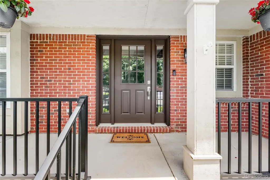 175 Franklin Lake Circle Oxford Charter Township MI 48371