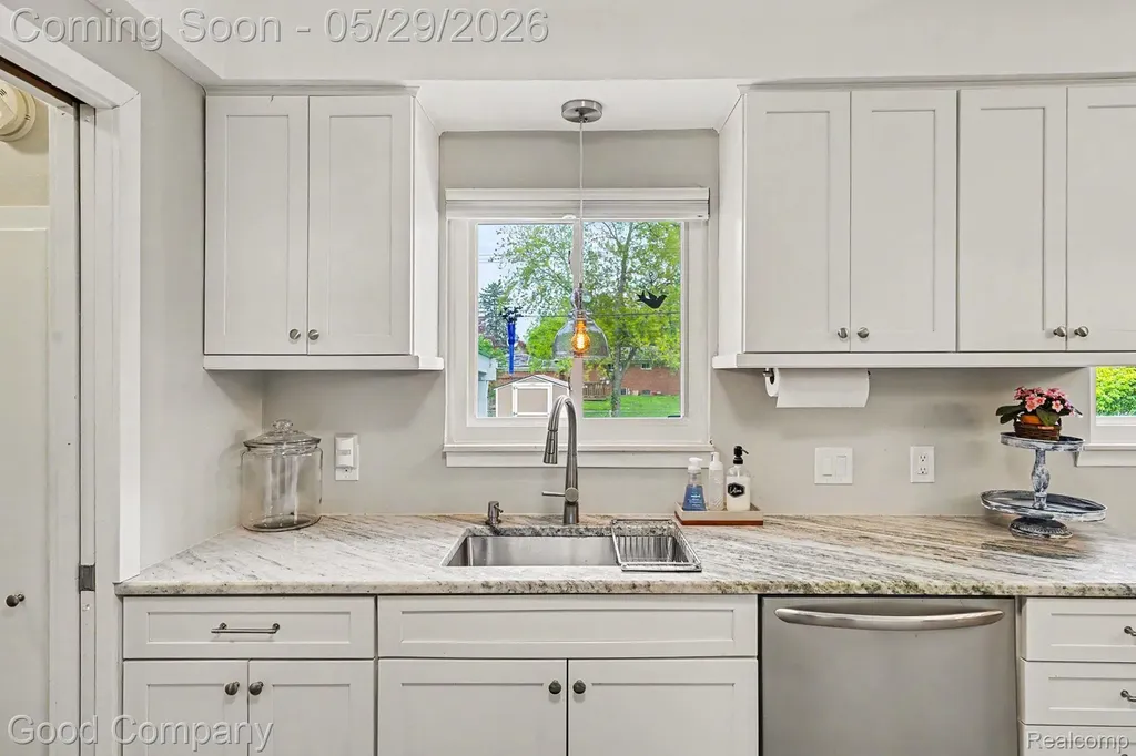 8173 Gerhardt Street Shelby Charter Township MI 48317