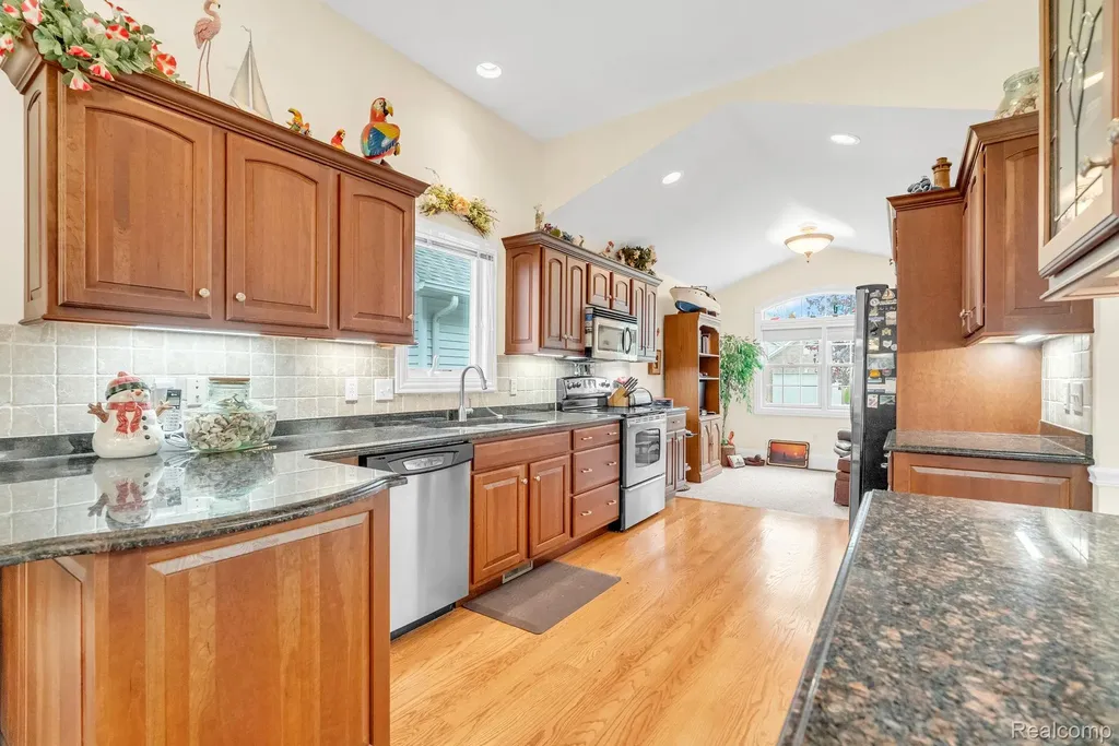 3107 Aberdeen Court Port Huron Charter Township MI 48060