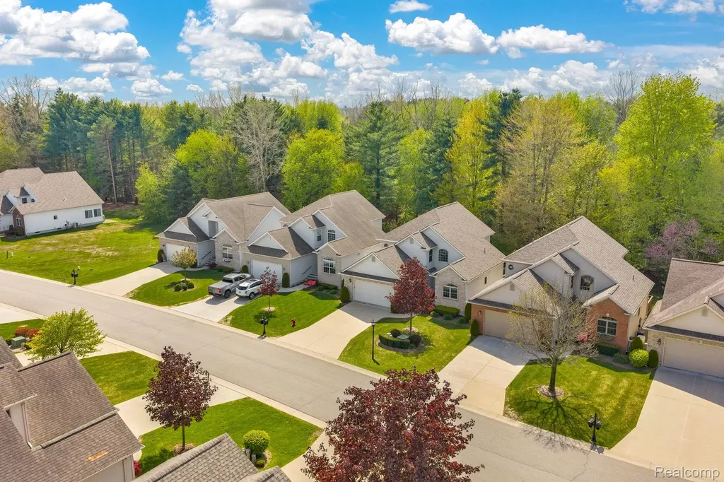 3107 Aberdeen Court Port Huron Charter Township MI 48060