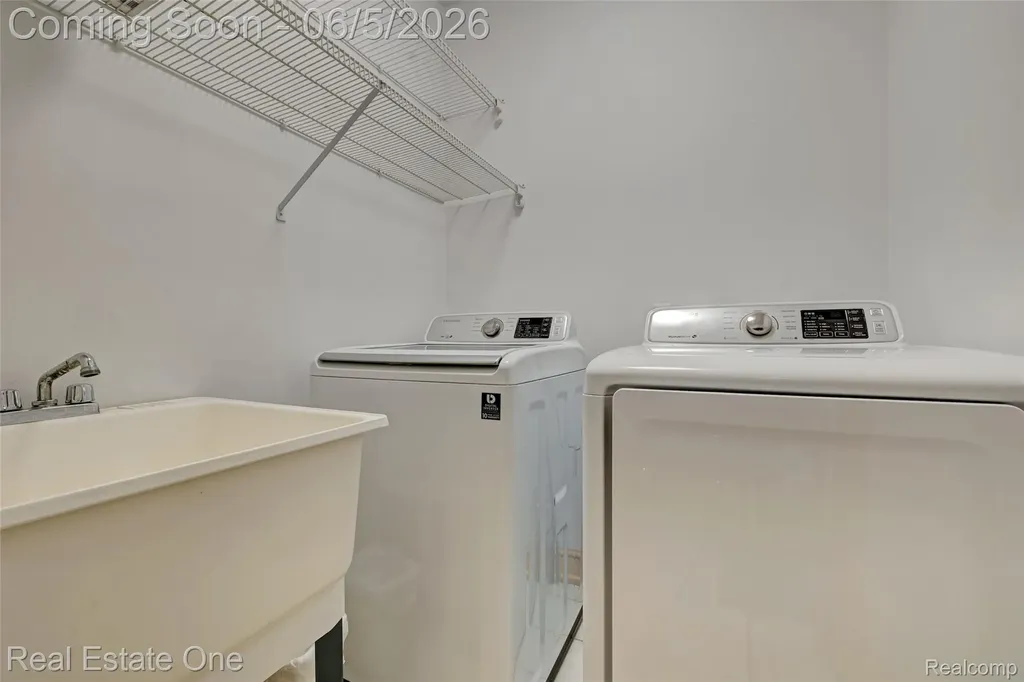 709 Bald Eagle Lake Road Brandon Charter Township MI 48462