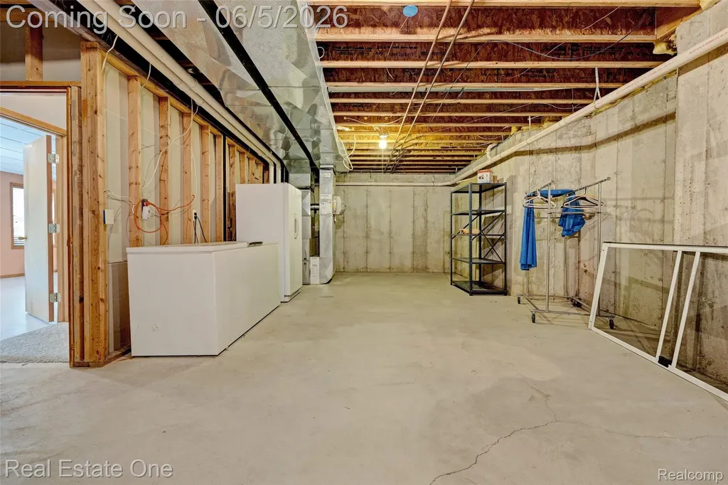 709 Bald Eagle Lake Road Brandon Charter Township MI 48462