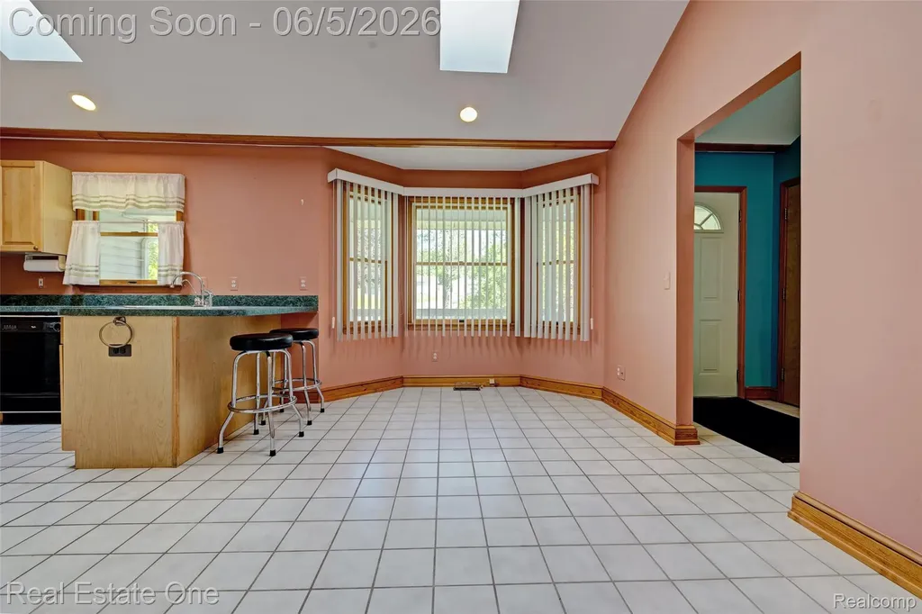 709 Bald Eagle Lake Road Brandon Charter Township MI 48462