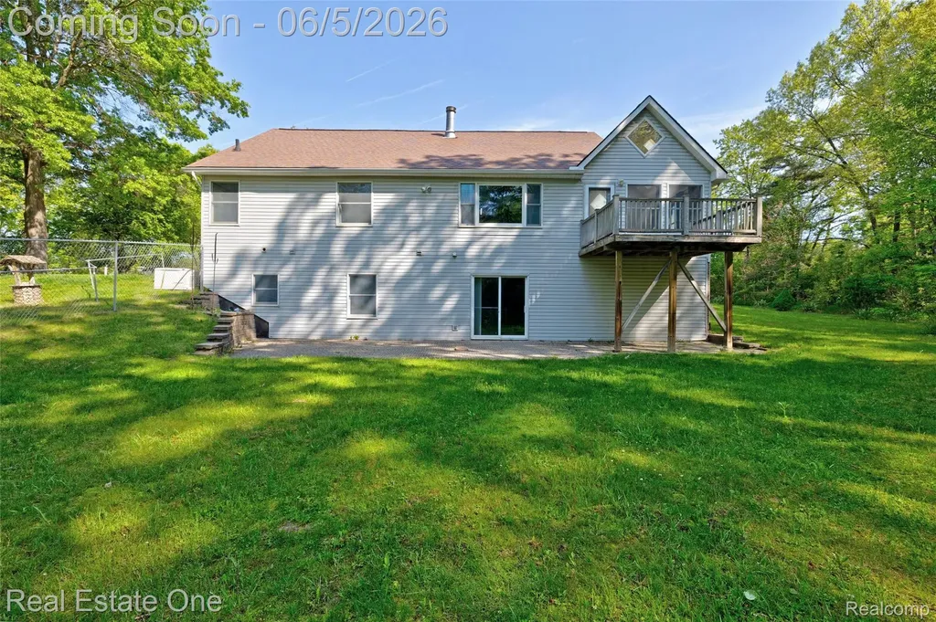 709 Bald Eagle Lake Road Brandon Charter Township MI 48462