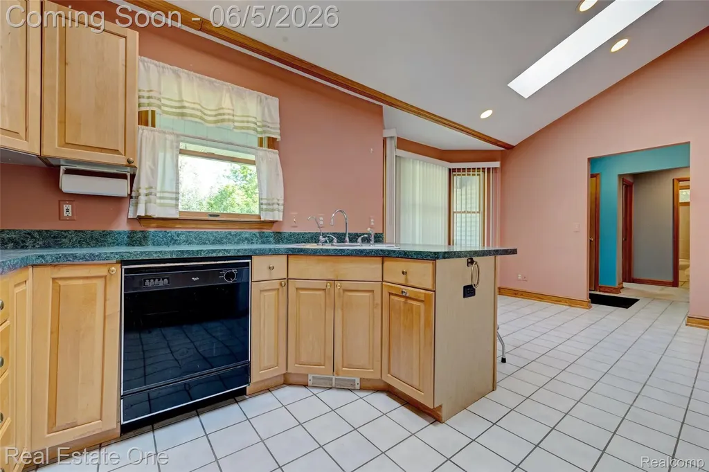 709 Bald Eagle Lake Road Brandon Charter Township MI 48462