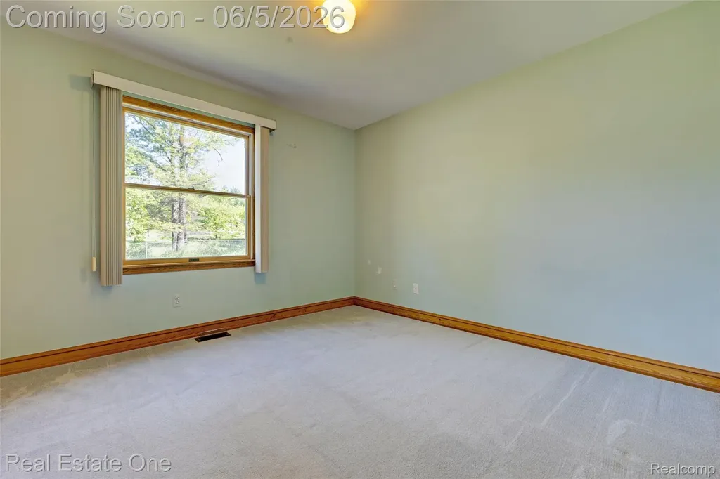 709 Bald Eagle Lake Road Brandon Charter Township MI 48462