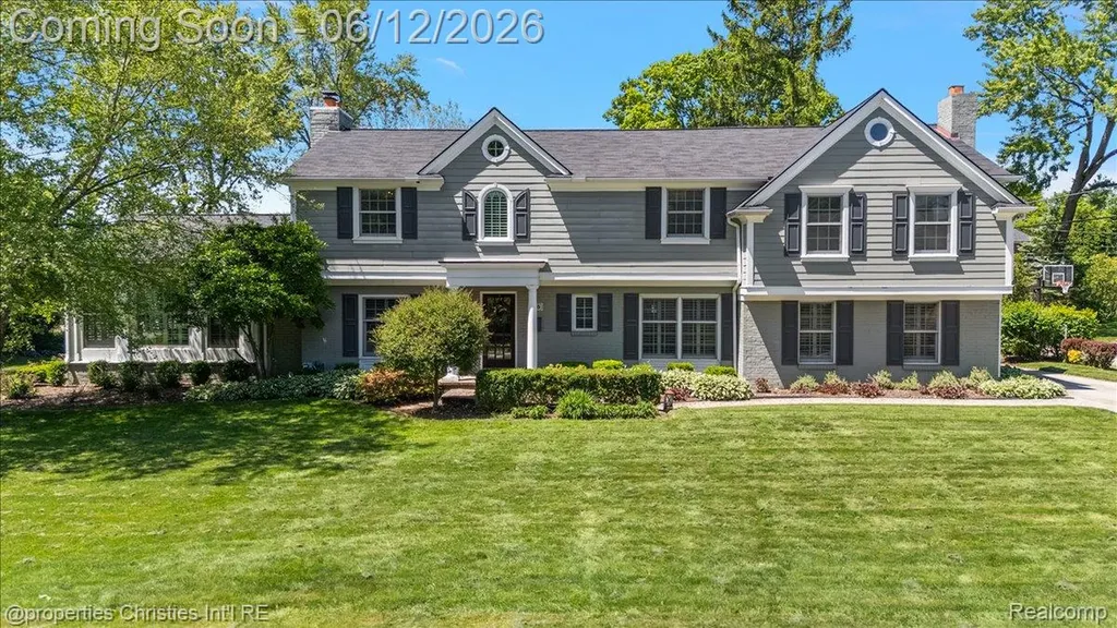 135 Clifton Road Bloomfield Hills City MI 48301